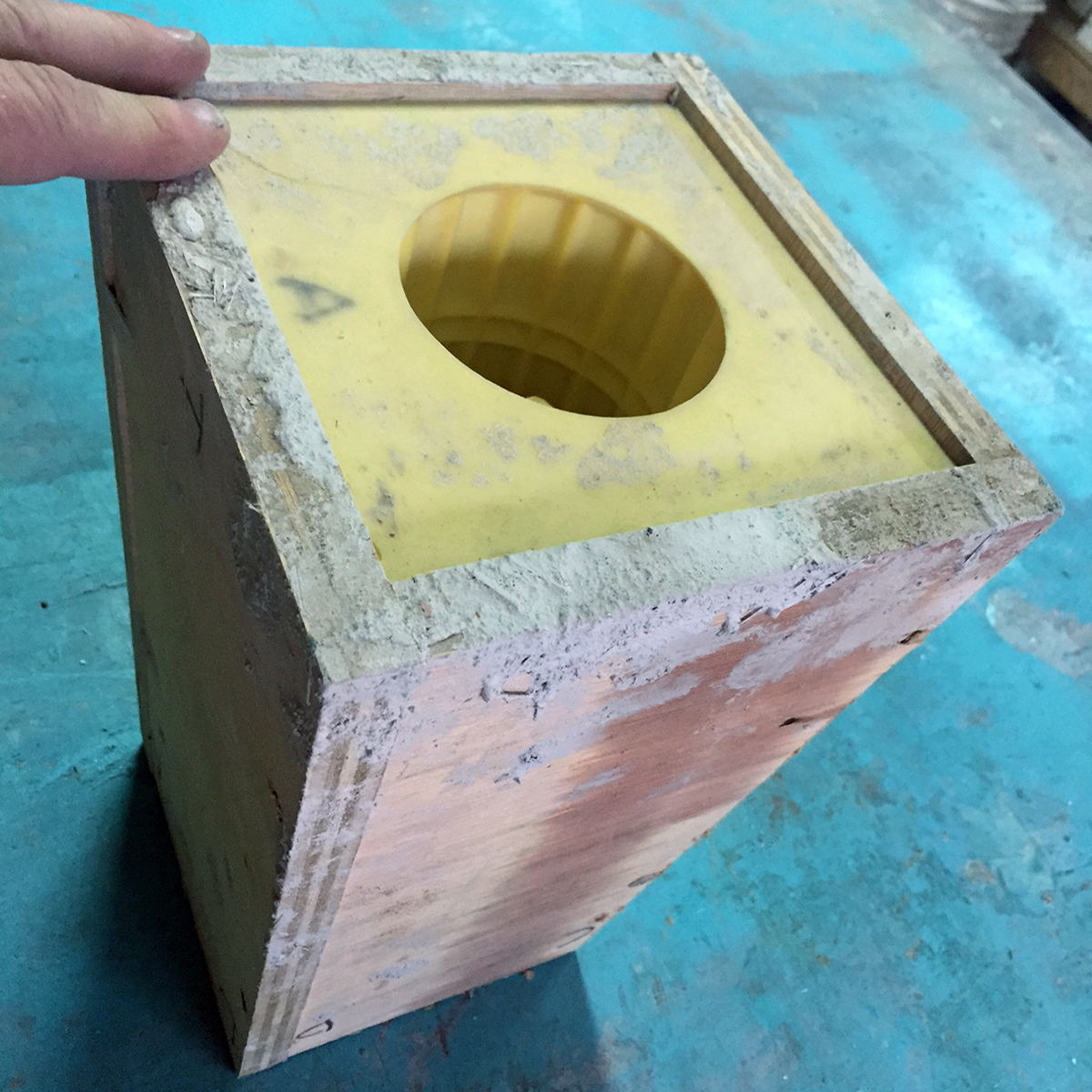 Empire Concrete Vase Mold - EJ3 Incorporated